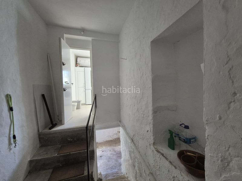 Foto b3566b73-2079-41fe-bd6f-cbae83a9f90f. Casa adossada amb xemeneia calefacció a Tolox