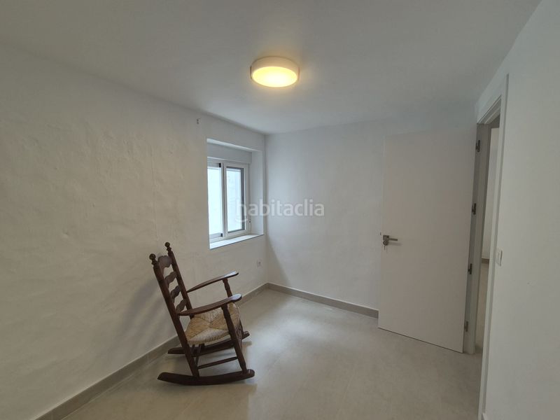 Foto cfe428cb-5b3f-48ae-b7f1-01d21444b5ce. Casa adossada amb xemeneia calefacció a Tolox