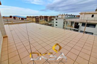 tic  Central. Impresionante tico dplex en venta con vistas al mar y montaa,