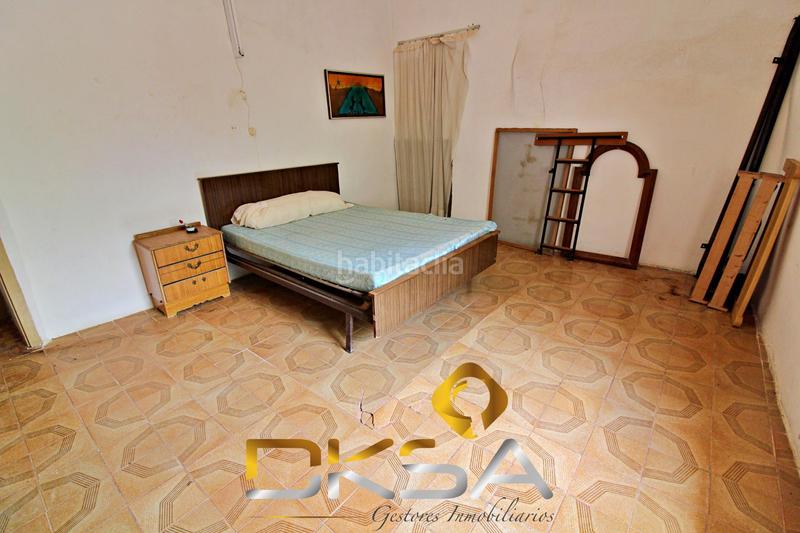 Foto 084c9b4a-f770-4967-9a6e-573c4149f146. Masía en poligono 9 402 amplia masía con 3 viviendas y mucho terreno en montalba en Vall d´Alba