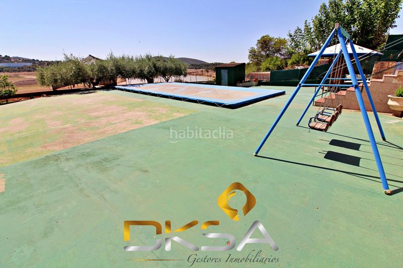Foto 23f68a15-c2ee-47e2-8bf2-e52dd4184209. Xalet amb calefacció aparcament piscina a Alcora (l´)