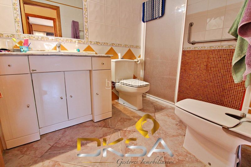 Foto 5aa06a2a-5e20-4a98-b49d-b4faa38cf9dc. Xalet amb calefacció aparcament piscina a Alcora (l´)