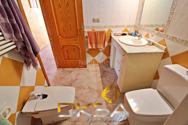Foto d64c4191-9b98-44b5-b6f3-378b88e1adbe. Xalet amb calefacció aparcament piscina a Alcora (l´)