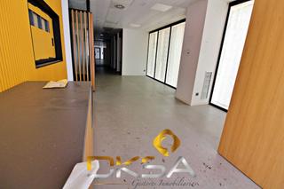 Rent Business premise  Trinidad. Amplio y bonito local comercial en alquiler en la calle trinidad