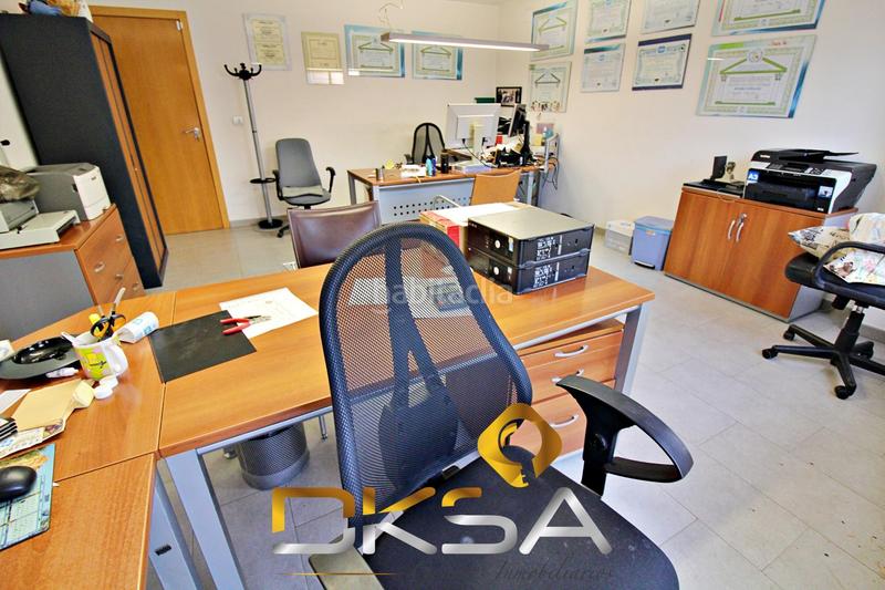 Foto 6bff6409-8c67-46da-b56c-613c0cd84b87. Local comercial  en entresuelo, esquinero en ausias march, vilareal en Villarreal / Vila - real