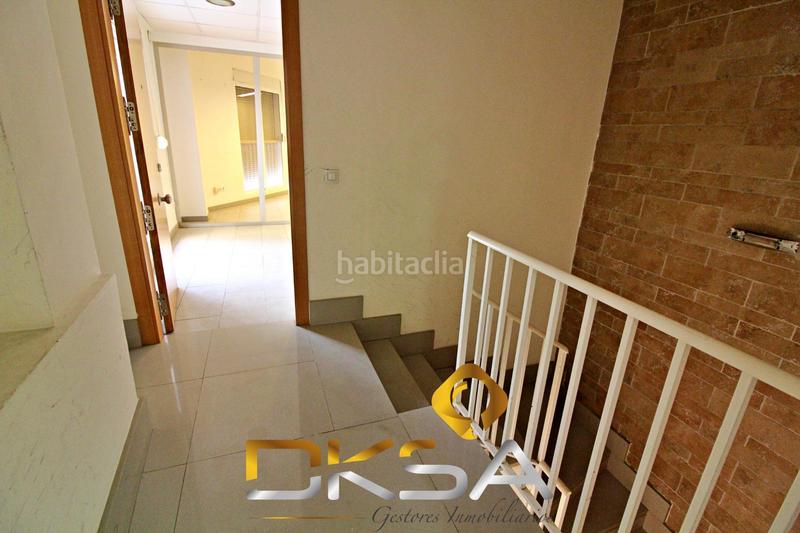 Foto d897ab6c-8d0e-4d75-9529-a2e2a22bb58b. Local comercial  en entresuelo, esquinero en ausias march, vilareal en Villarreal / Vila - real