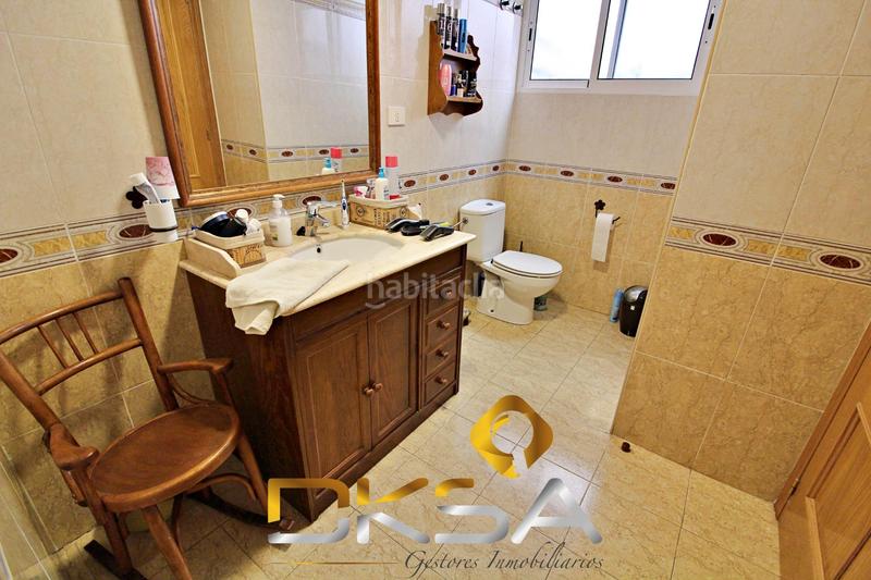 Foto c9da28f8-b1ae-48cd-985f-e5490bd72c3e. Reihenhaus mit parking in Avenida Alemania-Italia Villarreal / Vila - real