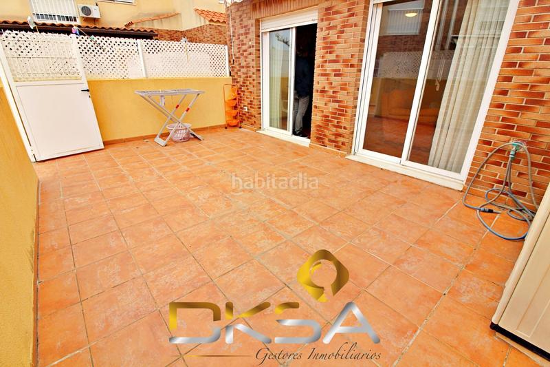 Foto 876c4846-952c-4815-9138-bfacdaf9394b. Reihenhaus mit heizung parking pool in Playa Burriana