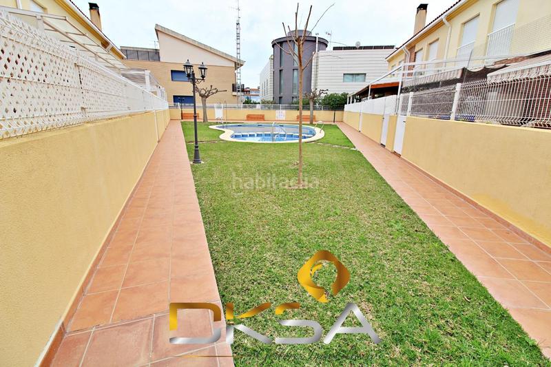Foto d0f708f3-26c6-46a3-8c9c-200e7da9a734. Reihenhaus mit heizung parking pool in Playa Burriana