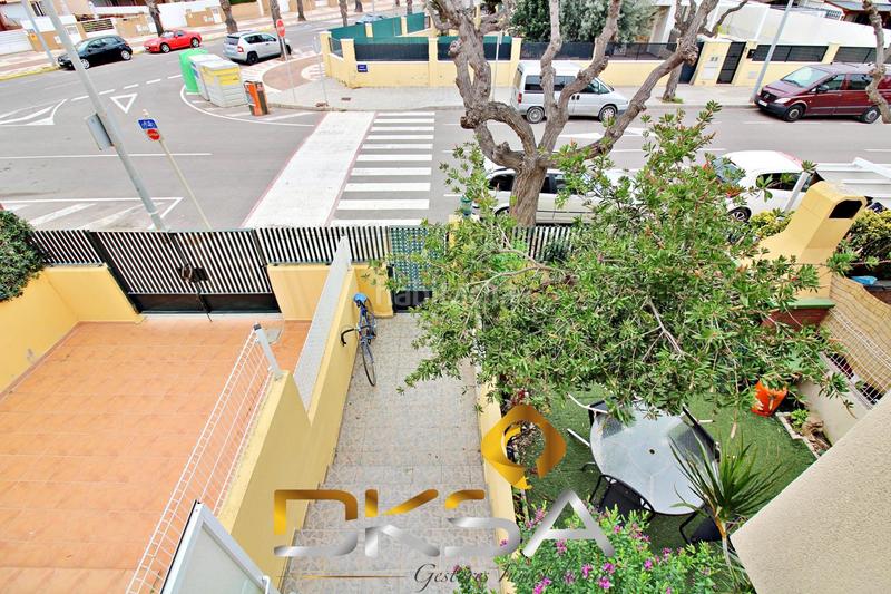 Foto f84b6c3b-7eea-448c-9cfe-b54b2415d5f8. Reihenhaus mit heizung parking pool in Playa Burriana