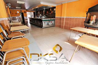 Maison  Calle mestre serrano. Amplia casa con restaurante en la planta inferior, vilareal