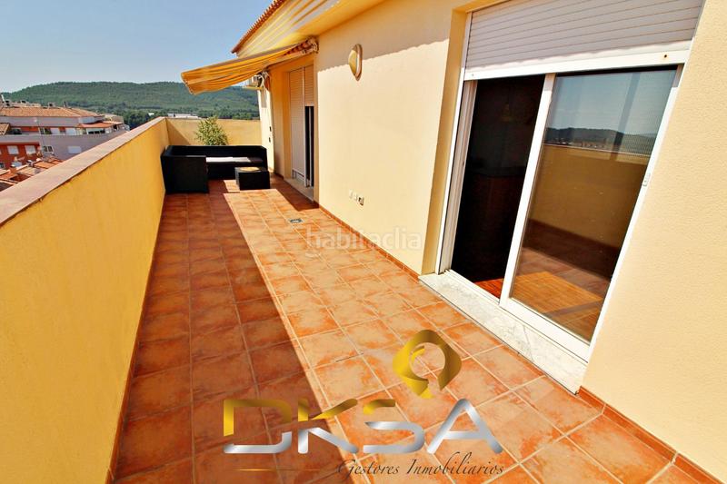 Foto 750b9255-df42-46b8-bf9b-f25d27d95a1d. Attico con riscaldamento parcheggio in Alcora (l´)