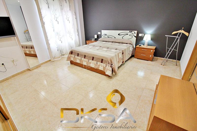 Foto 999149c8-15c2-43b0-ad79-2d8b387670cc. Maison jumelée avec chauffage parking dans Onda