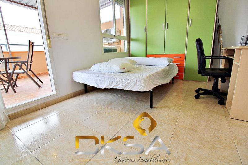 Foto 99f07b4a-806c-4f28-ac5d-48c958e832e2. Maison jumelée avec chauffage parking dans Onda