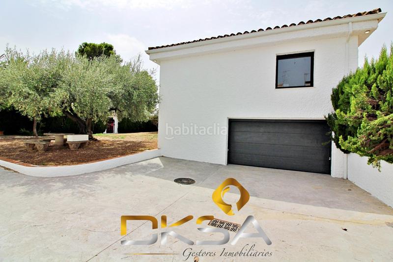 Foto 47fb2341-7cf4-4ba4-a863-3ec4a46ca8c6. Chalet espectacular chalet reformado, nuevo a estrenar en la calle cabanes de benicasim en Benicasim / Benicàssim