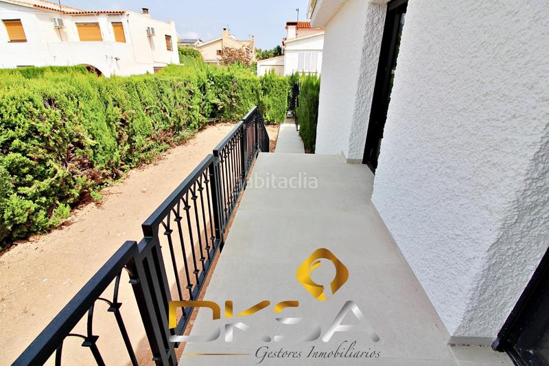 Foto b5ece079-2434-49d4-bae8-fd910618eb87. Chalet espectacular chalet reformado, nuevo a estrenar en la calle cabanes de benicasim en Benicasim / Benicàssim