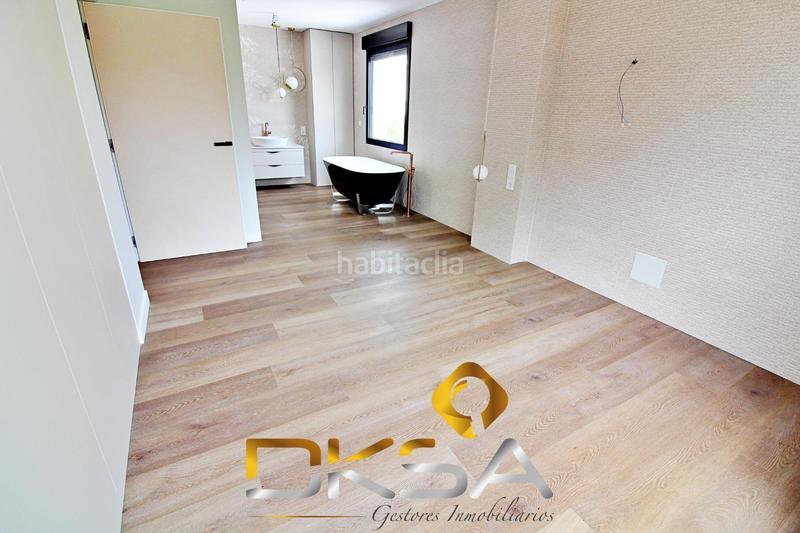 Foto c6201cd4-e2f0-4322-a90b-efa2f5ad2ca4. Chalet espectacular chalet reformado, nuevo a estrenar en la calle cabanes de benicasim en Benicasim / Benicàssim
