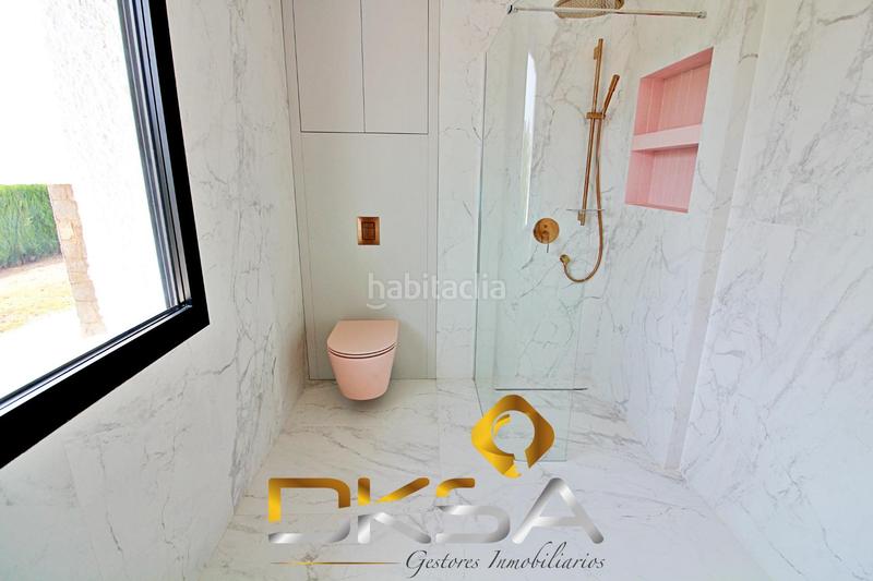 Foto f7cacf9a-50fe-4c59-bc66-587b5ec693f9. Chalet espectacular chalet reformado, nuevo a estrenar en la calle cabanes de benicasim en Benicasim / Benicàssim