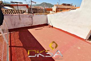 Casa  Calle rosari. Casa ecónomica para reformar de estilo rústico en cabanes