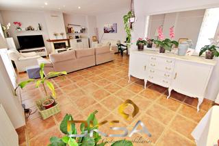 Chalet  Obra derecha (od). Precioso chalet listo para entrar a vivir en camí de lobra, cast