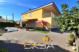 Xalet  Obra derecha (od). Precioso chalet listo para entrar a vivir en camí de lobra, cast