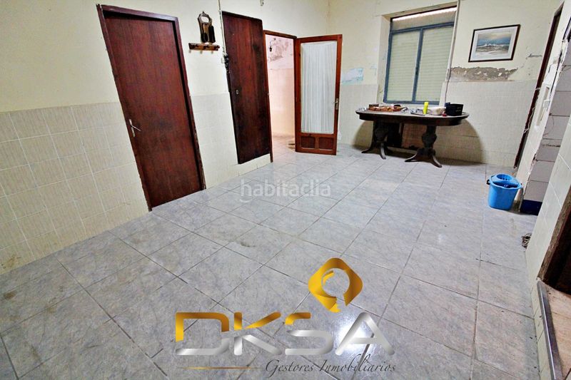 Foto 4832e92a-016f-41bb-9083-4c12c75115b4. Casa amplia casa esquinera con más de 7m de fachada en vilareal en Villarreal / Vila - real