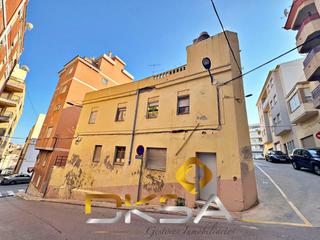 Maison  Calle jose mascaros. A la venta 2 casas amplias y esquineras para reformar, alcora