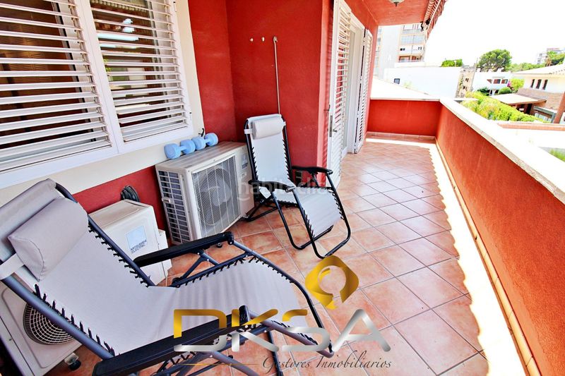 Foto e69c3445-afaa-4965-9a29-9ca8d4bddd4a. Xalet amb calefacció aparcament piscina a Pueblo Benicasim / Benicàssim