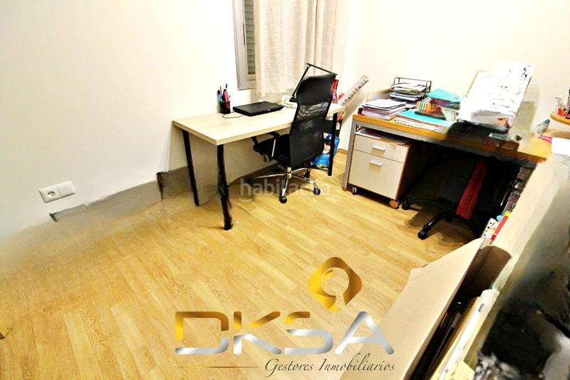 Foto 3bf8954b-c0e5-484a-8424-6db6d6ed9271. Appartement avec chauffage parking dans Centro Almazora / Almassora