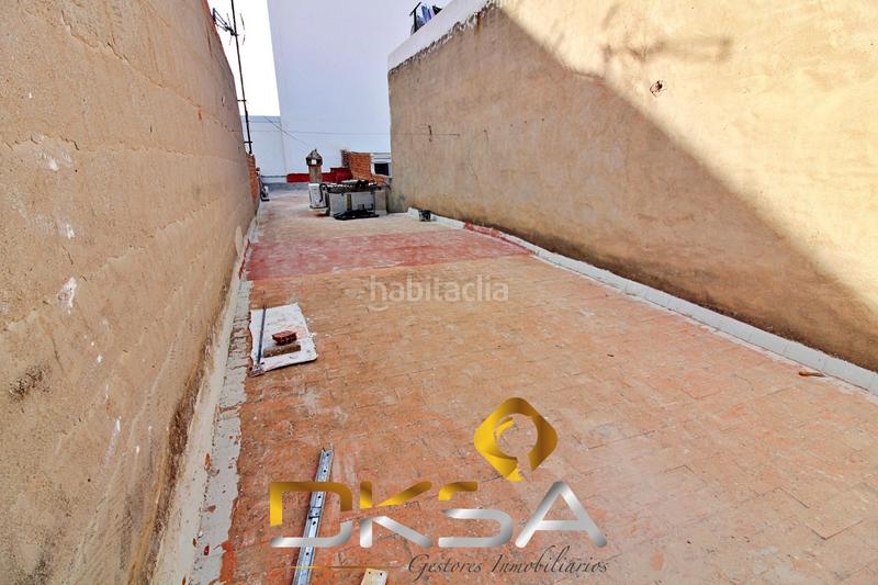 Foto df769fd6-3c3c-4486-bce6-10d0ef1f68fa. House with heating in Avenida Alemania-Italia Villarreal / Vila - real