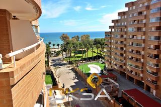 Apartament  Calle amplaries. Apartamento en 1� l�nea de mar lateral, magic world, oropesa