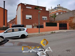 Semi detached house  Calle san jaime. Bonito adosado en venta en almazora
