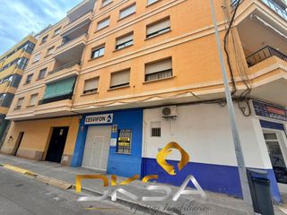 Local Comercial  Calle de europa. A la venta local comercial en zona centro de burriana