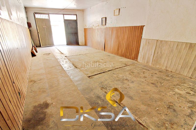 Foto 384e63c4-06b8-404b-a4ab-6f36cbd4def8. Casa  económica para reformar que da a 2 calles en vilareal en Villarreal / Vila - real