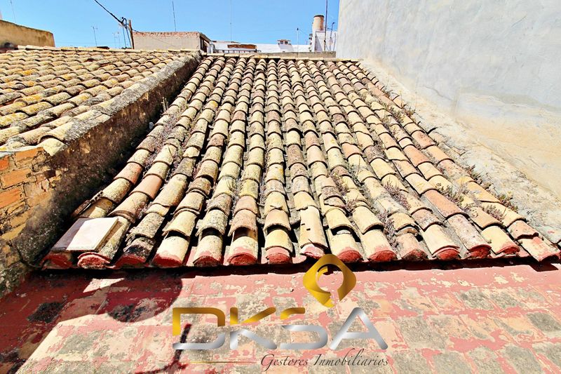 Foto 6466f677-5012-467c-9f74-76152d8dca7d. Casa  económica para reformar que da a 2 calles en vilareal en Villarreal / Vila - real