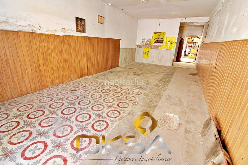 Foto 8558f77f-2b15-40fd-8d9f-8c51c86de8fe. Casa  económica para reformar que da a 2 calles en vilareal en Villarreal / Vila - real