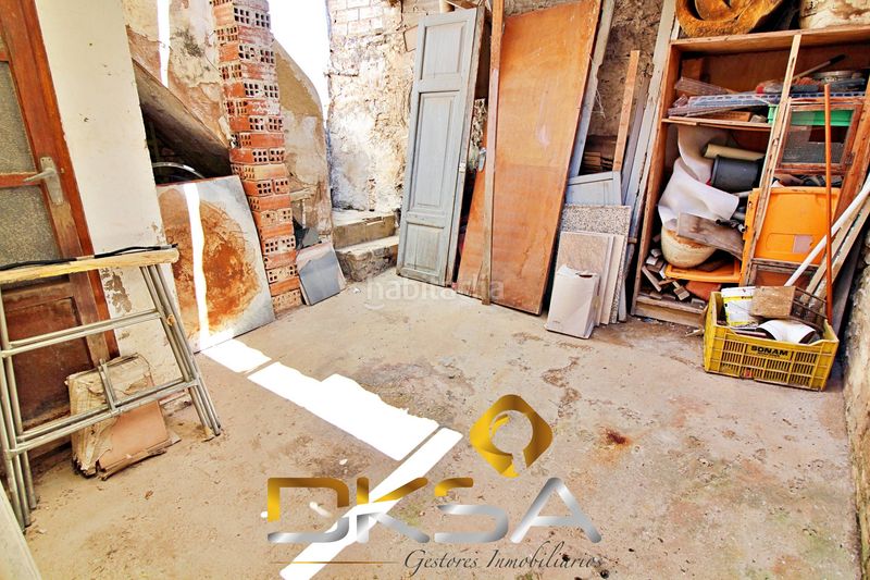 Foto a7c8b5c8-2f56-4258-8975-980c6b02e025. Casa  económica para reformar que da a 2 calles en vilareal en Villarreal / Vila - real