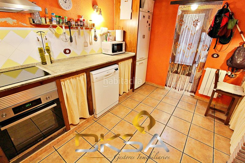 Foto 55c1e970-b998-46a8-8655-8d06f201ddd8. Casa amb calefacció a Morella