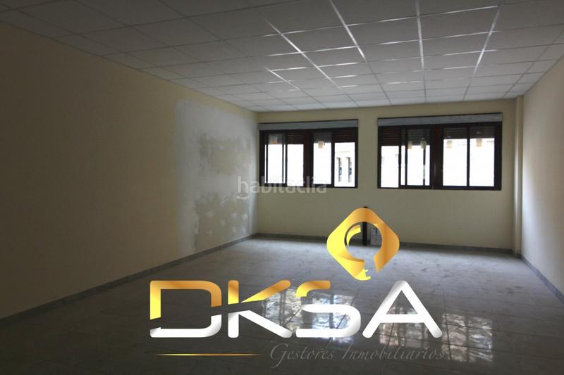 Foto 4aad026f-5aed-4b3d-9aa0-f2667d1e3e06. Location local commercial dans Piscinas Villarreal / Vila - real