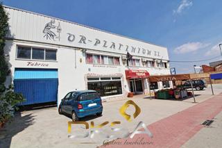 Nau industrial  Calle cami real. Amplia nave con terreno y vivienda en venta en alquerías