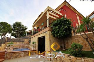 Xalet a Montornés-Las Palmas-El Refugio. Amplio y precioso chalet en venta en montornés, benicásim