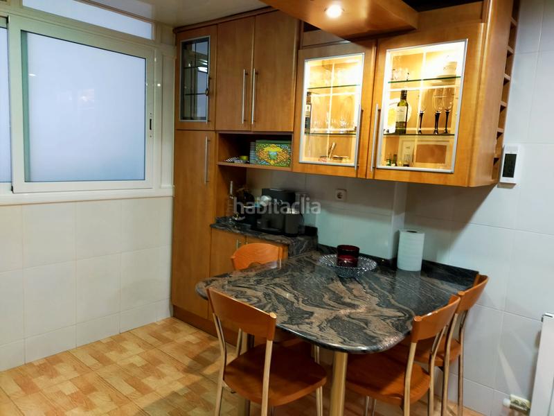 Foto 68d8eaa4-2b93-442d-ba6b-b92a59bda3b6. Piso  exterior y balcón en Campoamor Sabadell