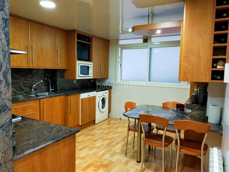 Foto fcd5104d-3ddd-4b8e-b72e-40ec7977e123. Piso  exterior y balcón en Campoamor Sabadell