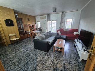 Etagenwohnung in Can Palet II - Santa Eulàlia. Piso exterior