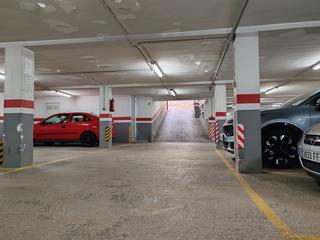 Car parking in Alaquàs - Calle santa lucia