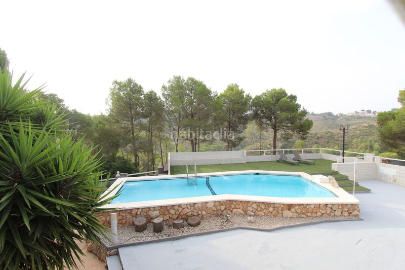 Foto 27dc8ffa-0a97-427d-9ebd-d56d7354f67a. Casa amb calefacció aparcament piscina a Cumbres de Calicanto Torrent