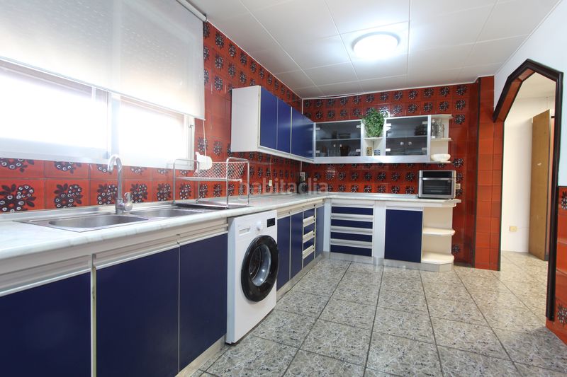 Foto 5e73096f-943b-4a91-a61d-21178461ff4a. Casa amb calefacció aparcament piscina a Cumbres de Calicanto Torrent