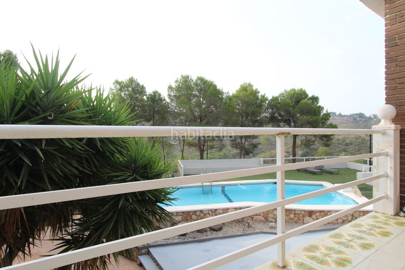 Foto af19e1f8-01fd-447c-b356-d4fcdd719305. Casa amb calefacció aparcament piscina a Cumbres de Calicanto Torrent