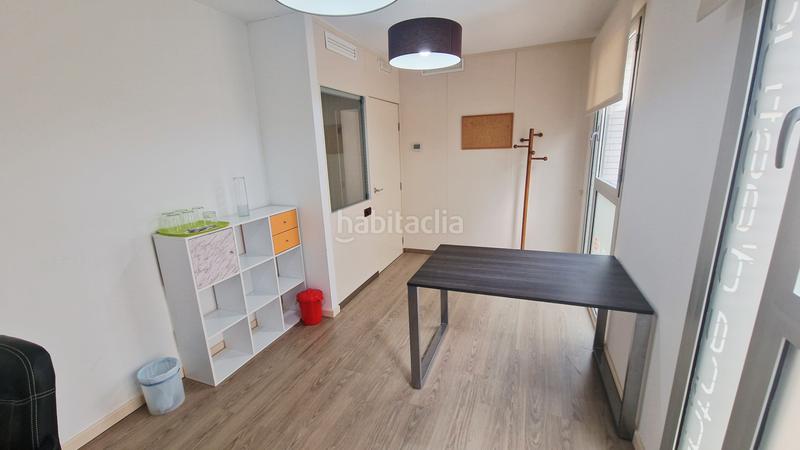 Foto bff1ef95-026e-4ad5-ad8d-b7bcdc00f80a. Local comercial entrasuelo en venta en zona Piscinas en Villarreal / Vila - real