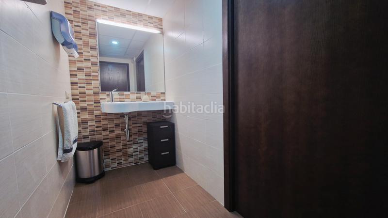 Foto fff66f2d-0fa1-4a52-9890-88415568cd52. Local comercial entrasuelo en venta en zona Piscinas en Villarreal / Vila - real